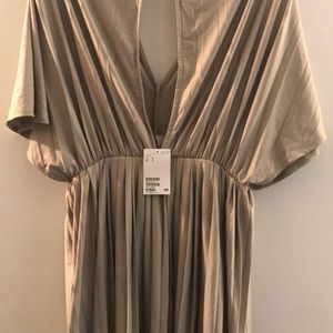 H&M Dresses - Pleated dress H&M Dresses - Pleated dress